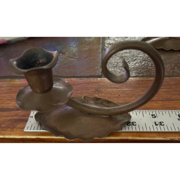Vtg Gregorian Copper Chamberstick Candle Holders Scroll Handle & Scalloped Base - Picture 9 of 9
